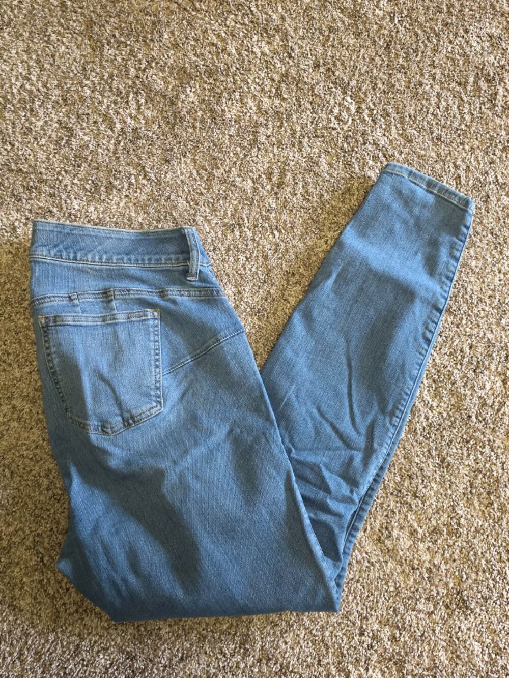 Torrid Bombshell Skinny Premium Stretch Jeans Light Wash Size 14R